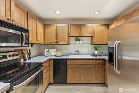 2350 10th Avenue E Seattle WA 98102