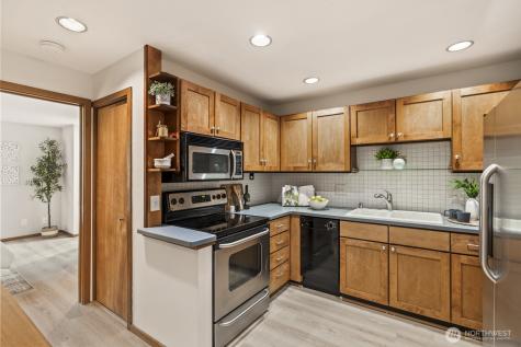 2350 10th Avenue E Seattle WA 98102