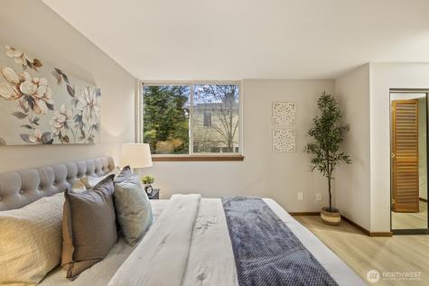 2350 10th Avenue E Seattle WA 98102