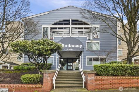 2350 10th Avenue E Seattle WA 98102