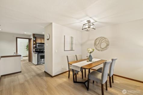 2350 10th Avenue E Seattle WA 98102
