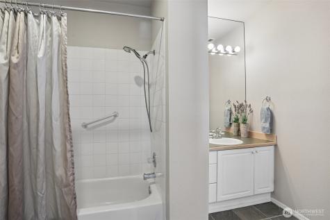440 S 51st Court Renton WA 98055