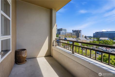 111 108th Avenue NE Bellevue WA 98004