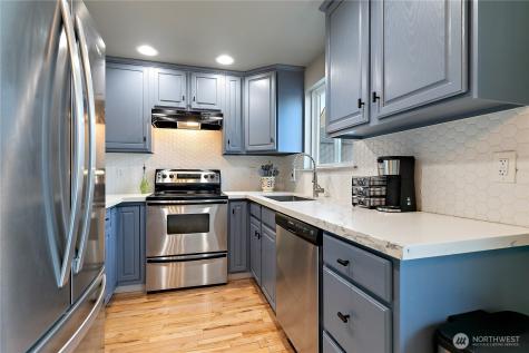 14518 W Thorne Lane SW Lakewood WA 98498