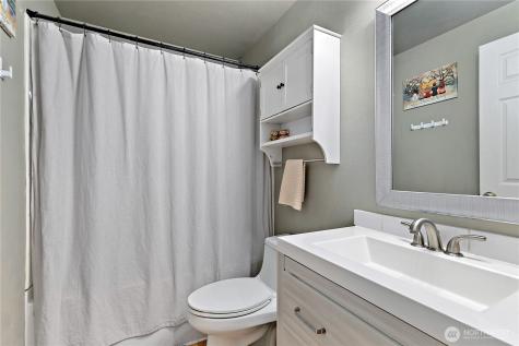 14518 W Thorne Lane SW Lakewood WA 98498