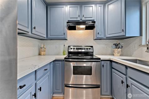 14518 W Thorne Lane SW Lakewood WA 98498