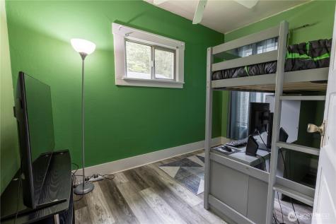 1088 Beach Avenue Marysville WA 98270
