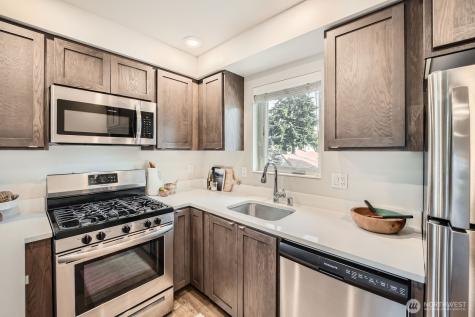 1803 SW 96th Lane Seattle WA 98106