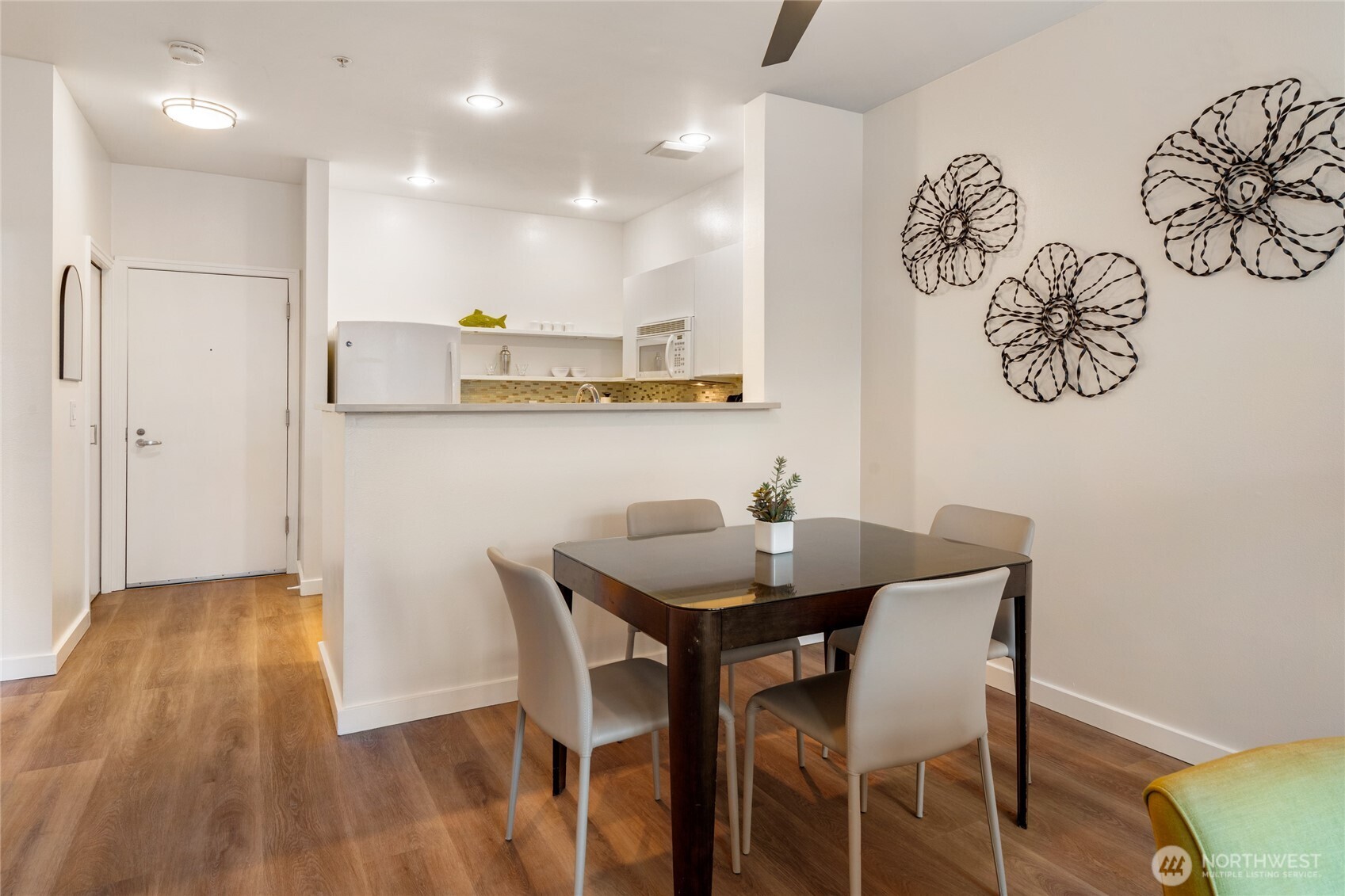 2415 2nd Avenue Seattle WA 98121