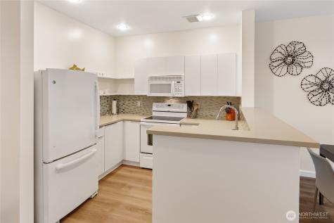 2415 2nd Avenue Seattle WA 98121