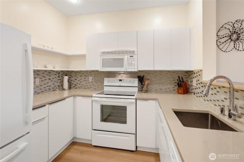 2415 2nd Avenue Seattle WA 98121