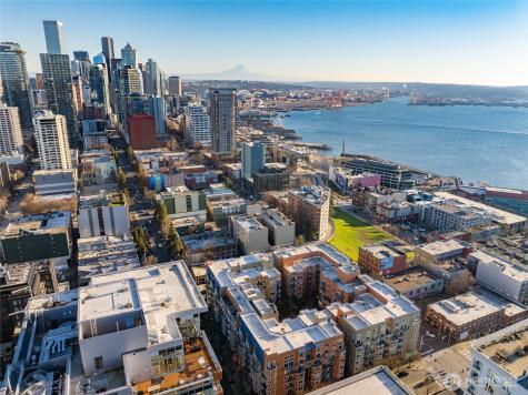 2415 2nd Avenue Seattle WA 98121