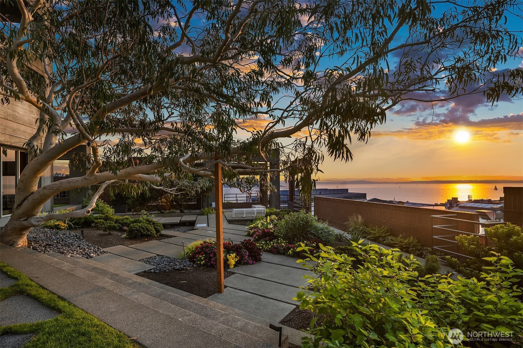 2125 1st Avenue S Seattle WA 98121
