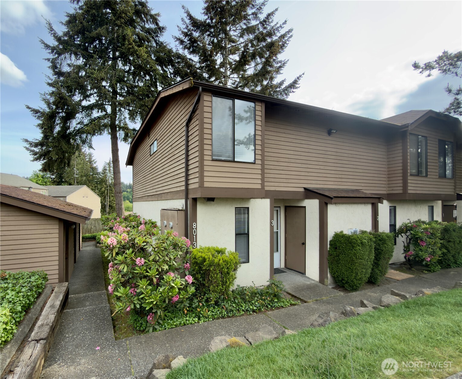 8013 NE 177th Court Kenmore WA 98028