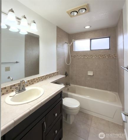 8013 NE 177th Court Kenmore WA 98028