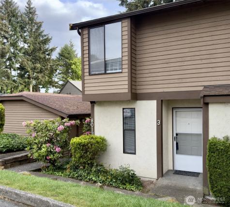8013 NE 177th Court Kenmore WA 98028