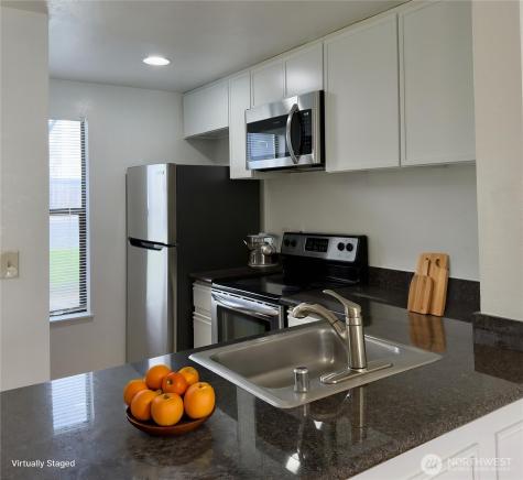 8013 NE 177th Court Kenmore WA 98028