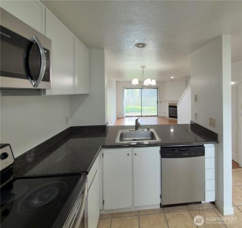 8013 NE 177th Court Kenmore WA 98028