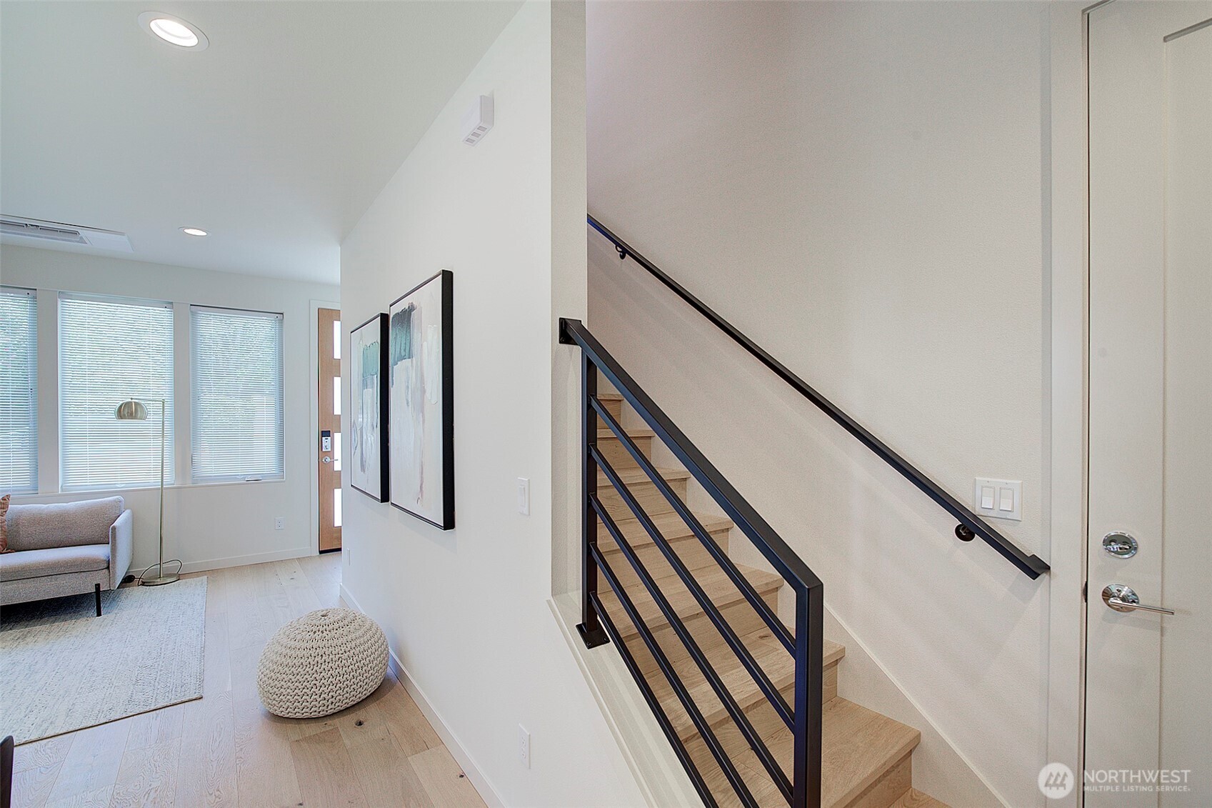 8319 25th Avenue NW Seattle WA 98117