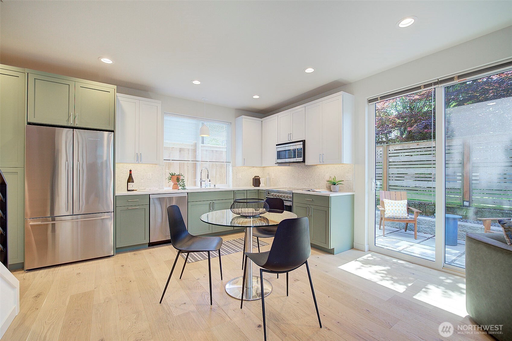 8319 25th Avenue NW Seattle WA 98117