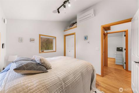 1095 Essex Street Camano Island WA 98282