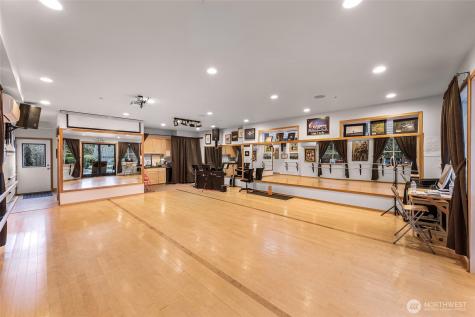 1095 Essex Street Camano Island WA 98282