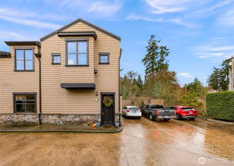 1095 Essex Street Camano Island WA 98282