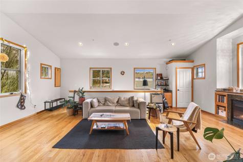 1095 Essex Street Camano Island WA 98282
