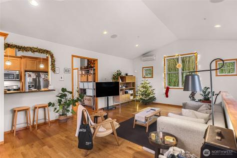1095 Essex Street Camano Island WA 98282