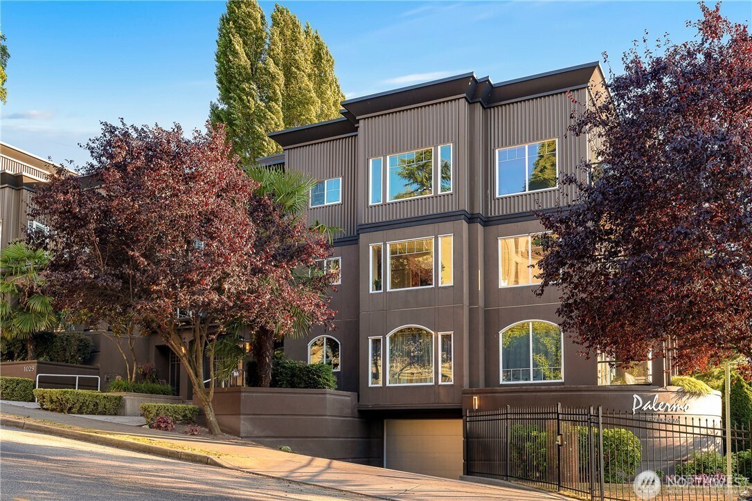 1029 Belmont Avenue E Seattle WA 98102