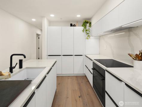 1029 Belmont Avenue E Seattle WA 98102