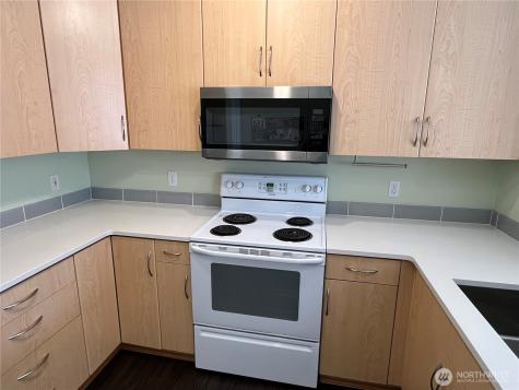 746 241st Lane SE Sammamish WA 98074