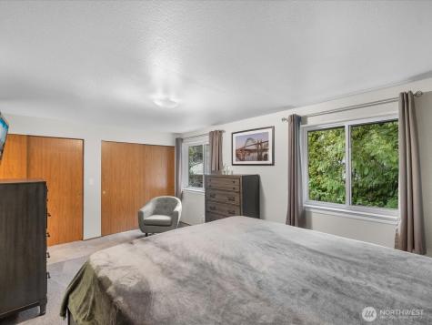 21227 76th Avenue W Edmonds WA 98026