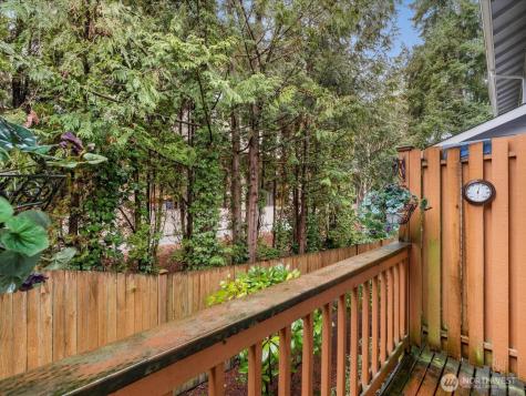 21227 76th Avenue W Edmonds WA 98026