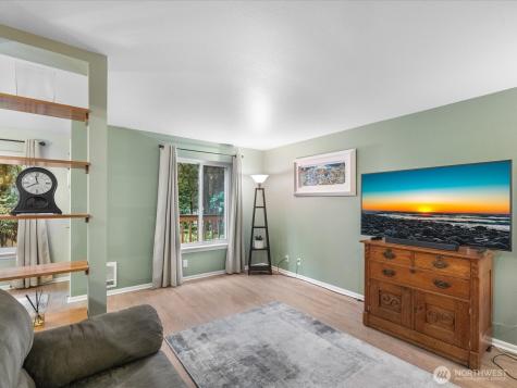21227 76th Avenue W Edmonds WA 98026