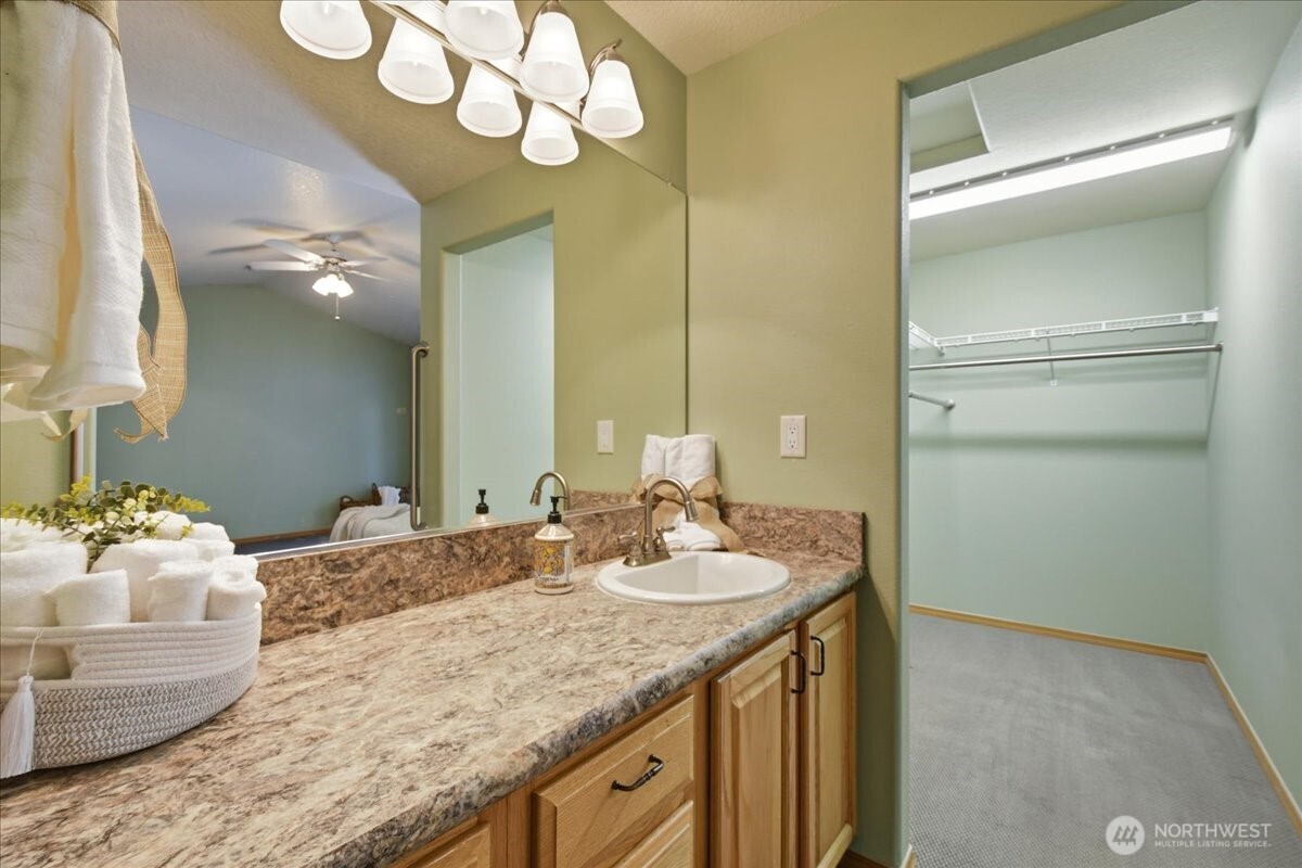 1608 SE 173rd Avenue Vancouver WA 98683