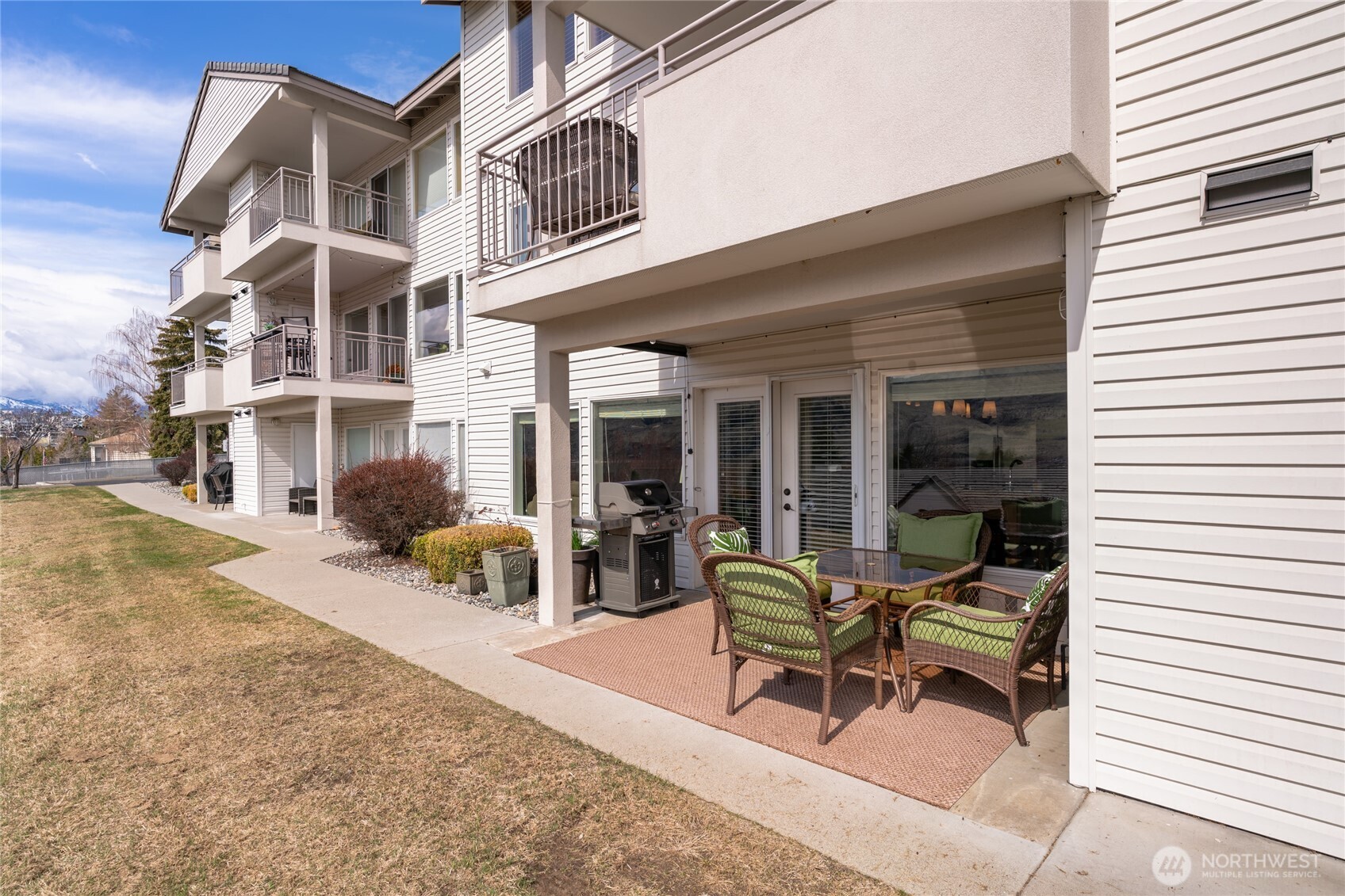 808 W Manson Highway Road Chelan WA 98816