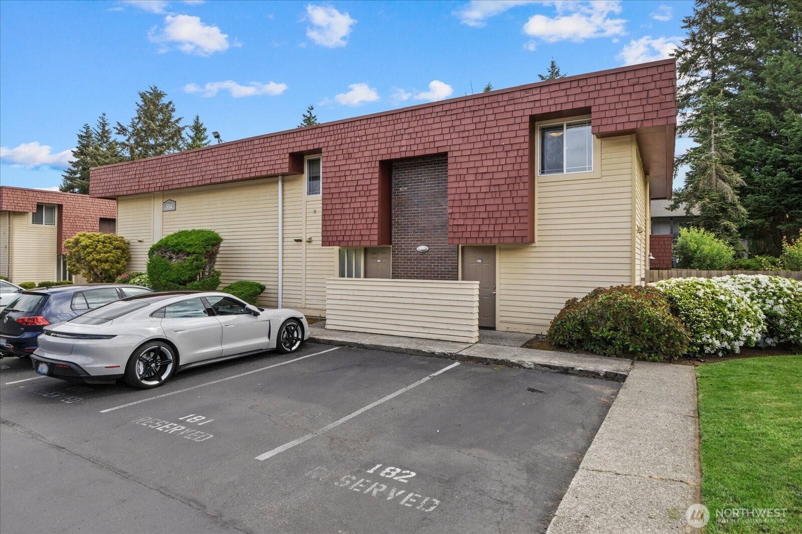 514 142nd Avenue SE Bellevue WA 98007