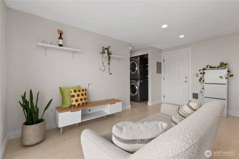 12056 15th Avenue NE Seattle WA 98125