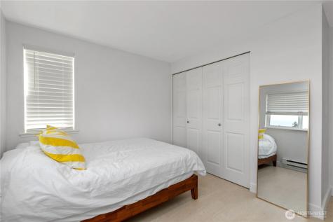 12056 15th Avenue NE Seattle WA 98125