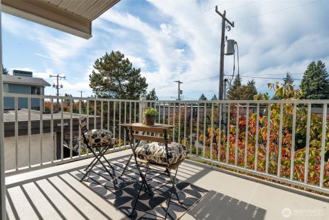10744 Greenwood Avenue N Seattle WA 98133
