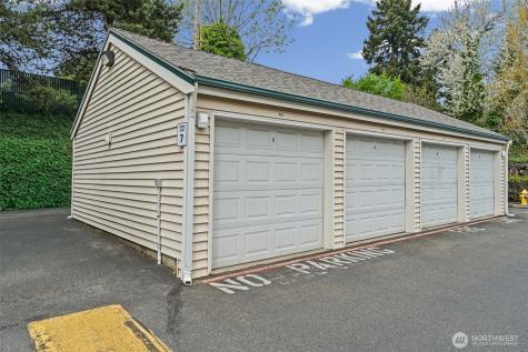 440 Maple Avenue SW Renton WA 98057