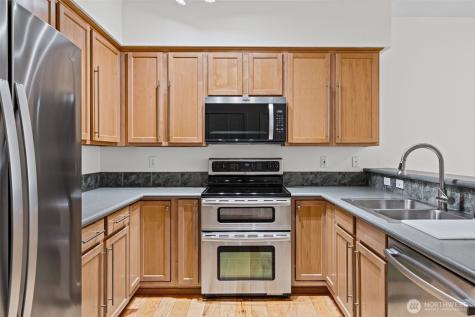 440 Maple Avenue SW Renton WA 98057