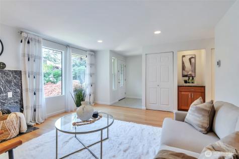 1035 156th Avenue NE Bellevue WA 98007