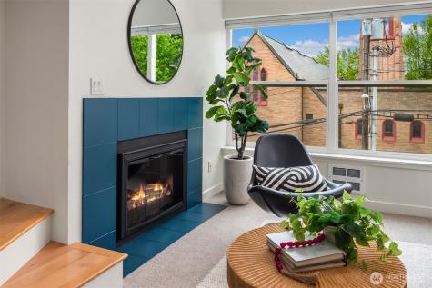 7600 Greenwood Seattle WA 98103