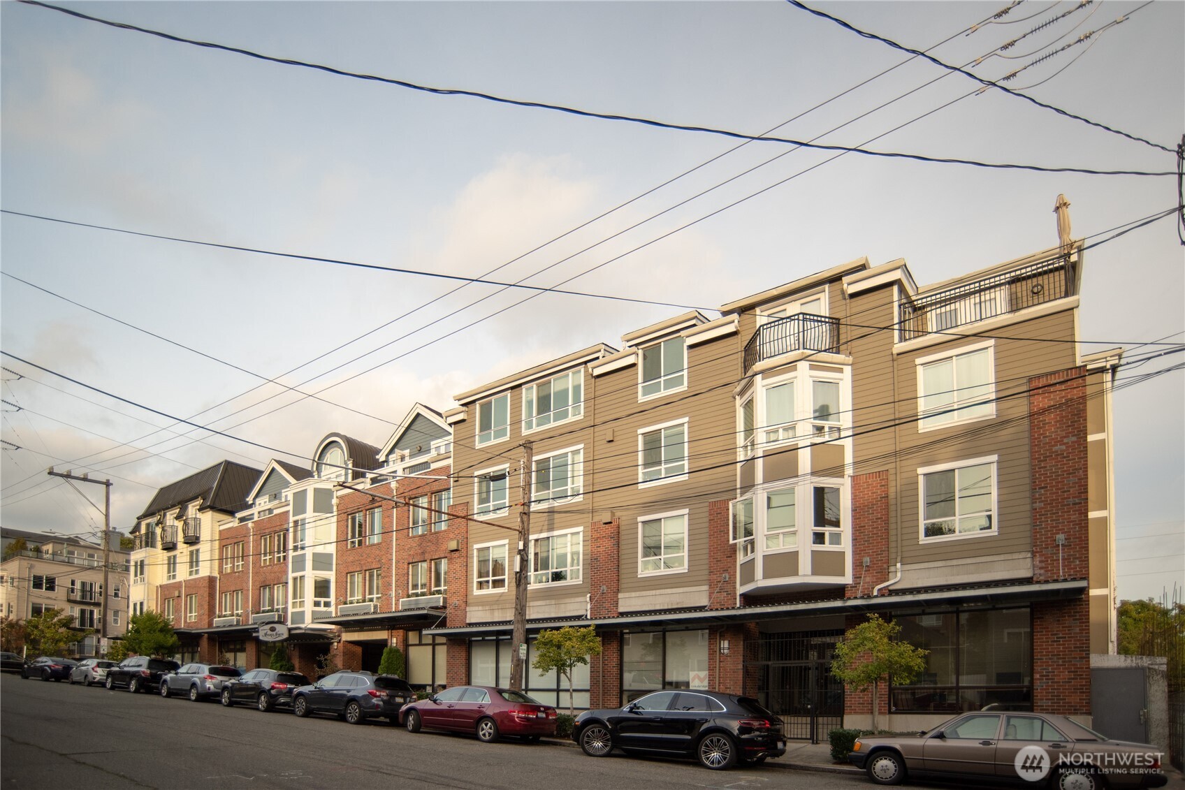 812 5th Avenue N Seattle WA 98109