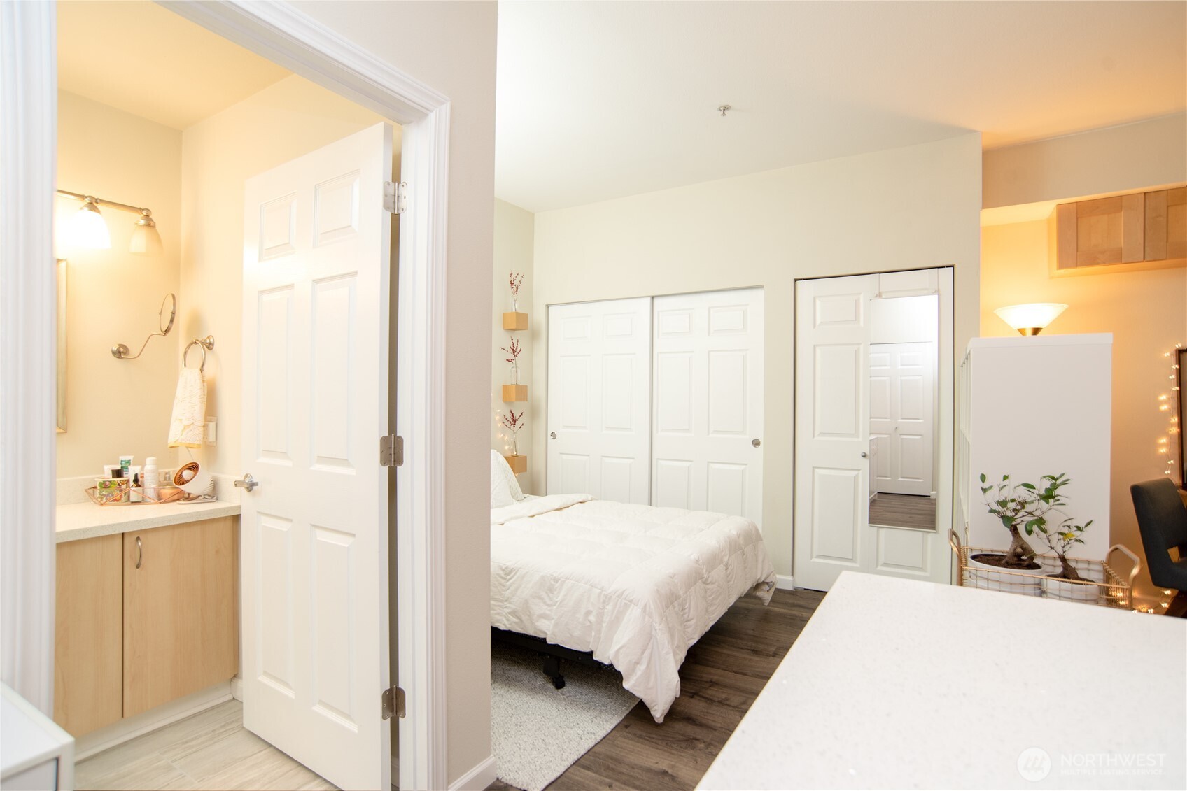 812 5th Avenue N Seattle WA 98109