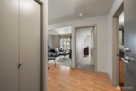 103 Bellevue Avenue E Seattle WA 98102