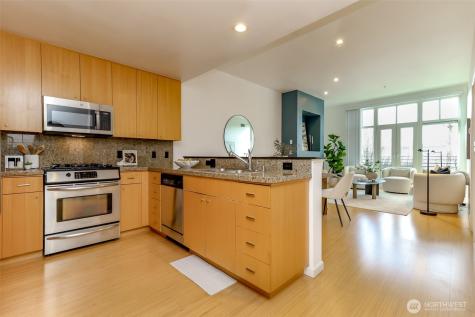 17 W Mercer Street Seattle WA 98119