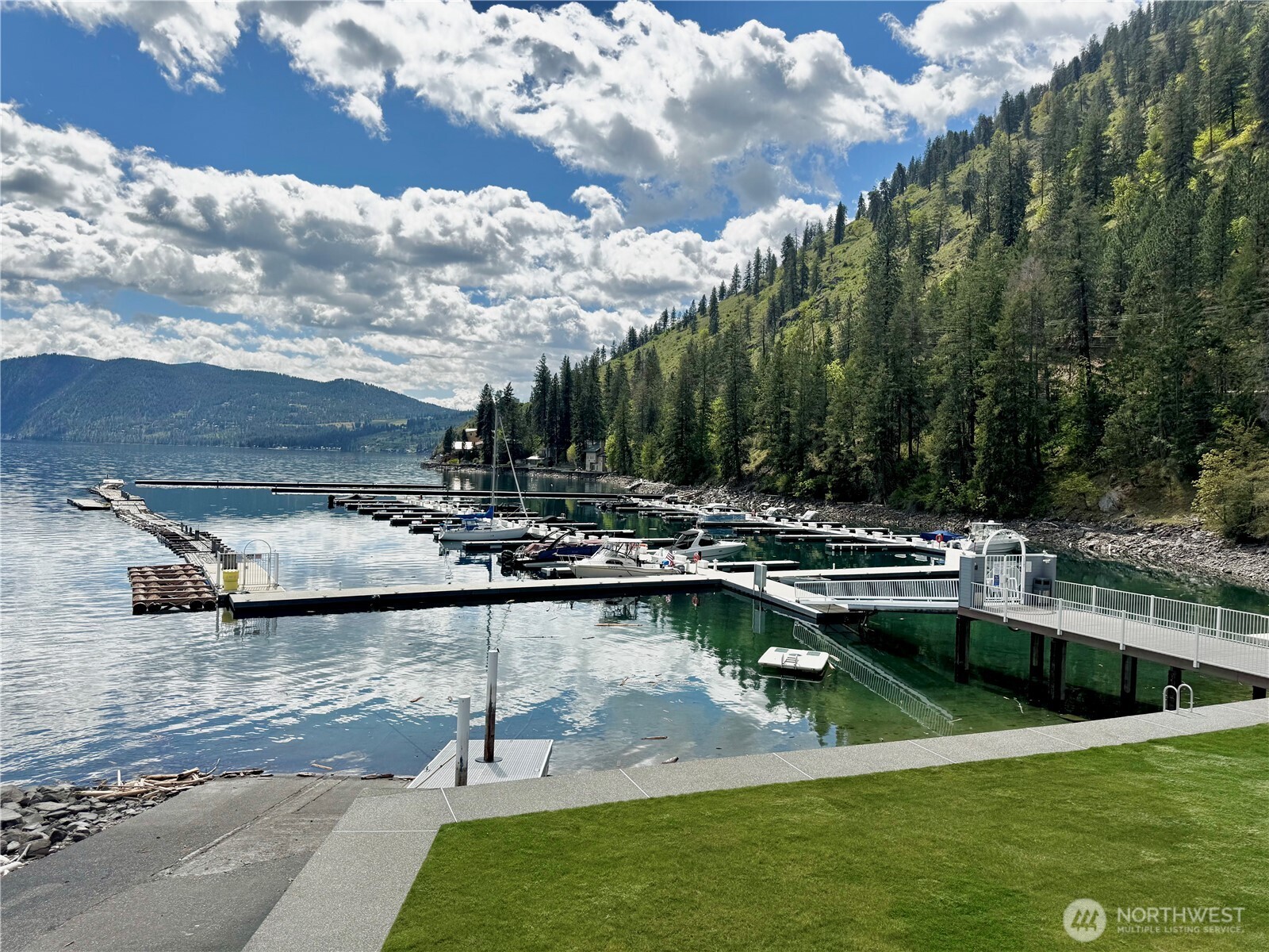11415 S Lakeshore Road Chelan WA 98816
